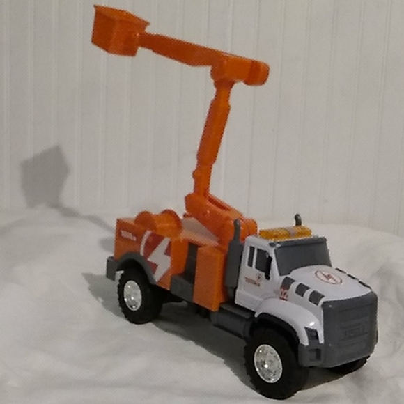 Tonka Other - 2013 Hasbro Plastic Tonka Working Bucket Truck